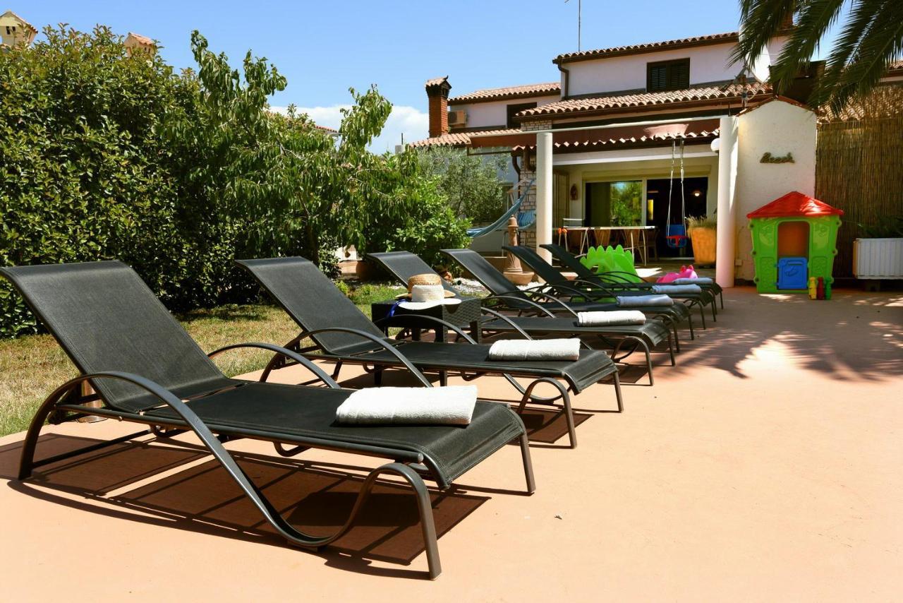 Holiday Home Villa Margherita Pula Exterior foto
